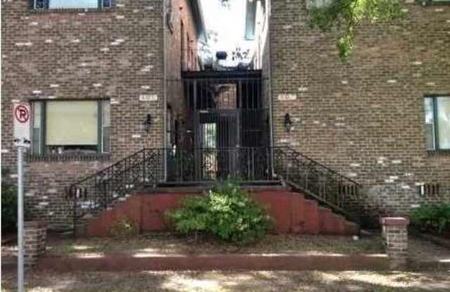 401 St Francis unit: 9 photos photos