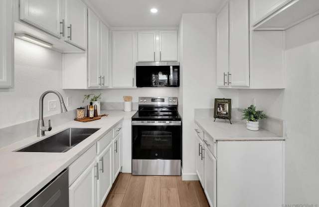10235 Madrid Way Unit 108 Gallery 1