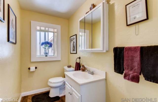 445 25th St - 445 25th Street, San Diego, CA 92102
