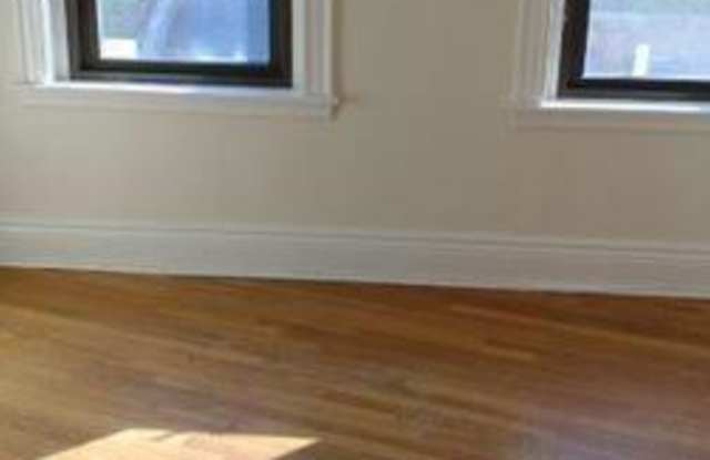 1762 Commonwealth Ave. Gallery 3