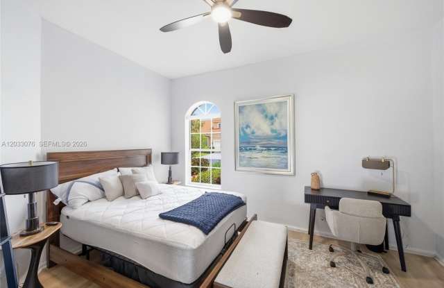 8141 Sandpiper Way Gallery 3