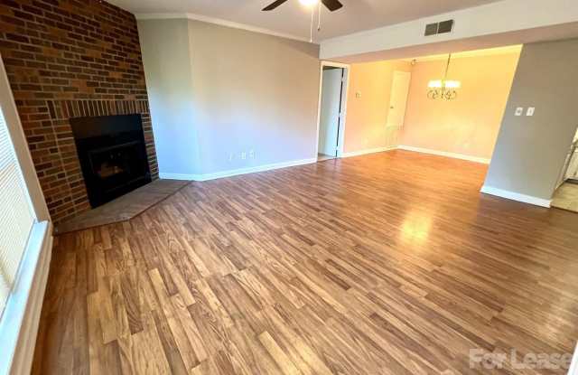 1600 Sharon Road W Gallery 4