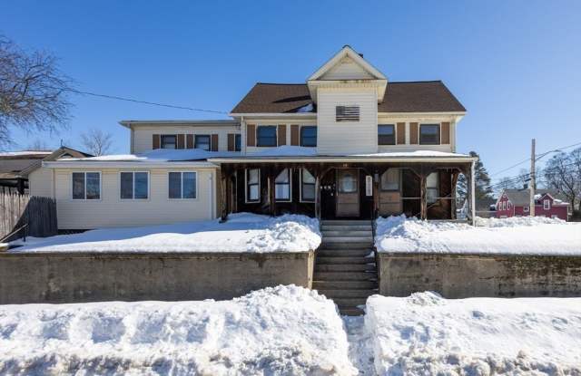 119 Bank St unit: 2 photos photos