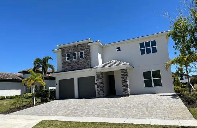 1009 Coyote Creek Way - 1009 Coyote Creek Way, Four Corners, FL 33896