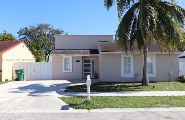 19259 SW 118th Pl photos photos