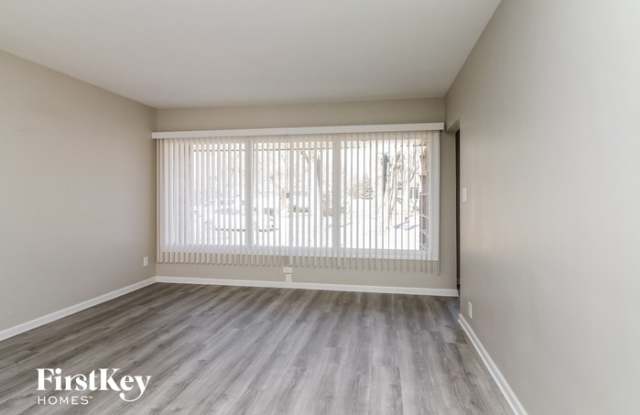 1465 Ridge Road Gallery 3
