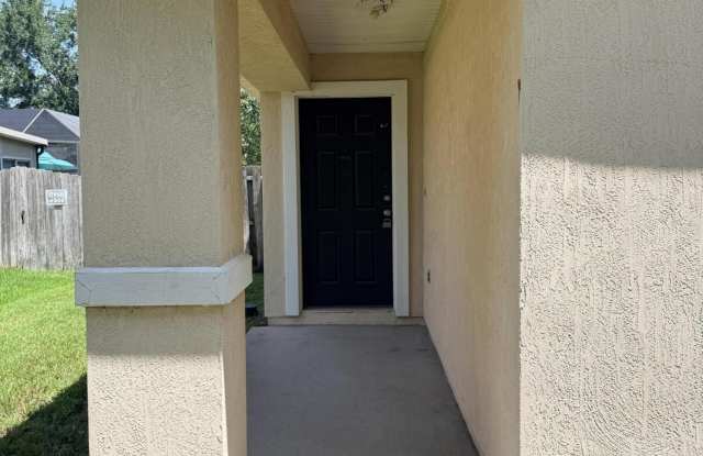 1432 HEATHER Court Gallery 2
