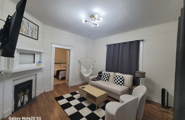 426 West King Street - A photos photos