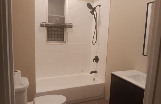 5005 West Chicago Avenue photos photos