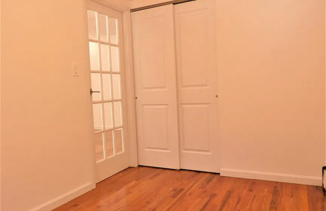 625 E 5th St Apt 1F Gallery 2