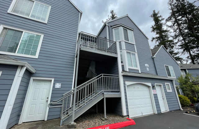 2Bd/2Ba in Bethany Condo with Garage ~ Washer/ Dryer in Unit ~ Top Floor ~ Community Pool!!! photos photos