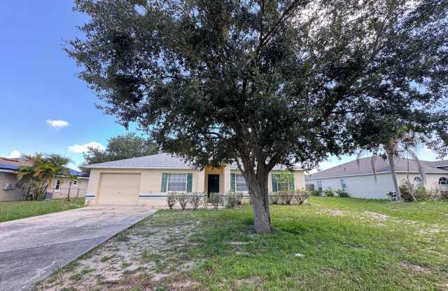 Charming 3 bedroom/2bath Home in Auburndale!!! photos photos