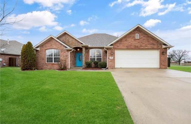 102 Skinner  ST photos photos