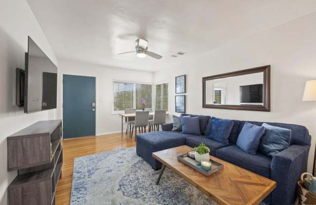4727 Greene Street photos photos