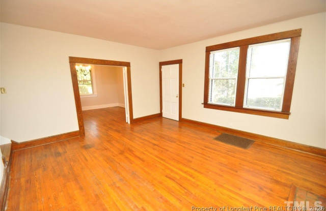 1425 Wake Forest Road Gallery 3