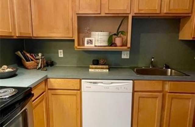 3215 Douglas Avenue - 3215 Douglas Avenue, Dallas, TX 75219
