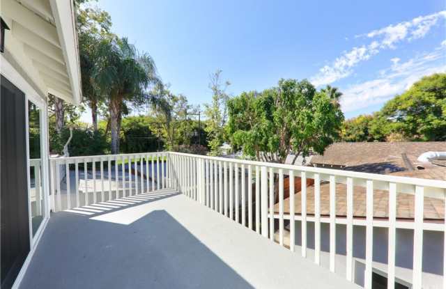 7956 washington Gallery 2