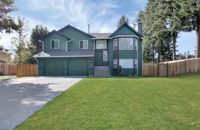 3-Bedroom Home + Bonus Room, Large Fenced Yard  2-Car Garage — Graham photos photos