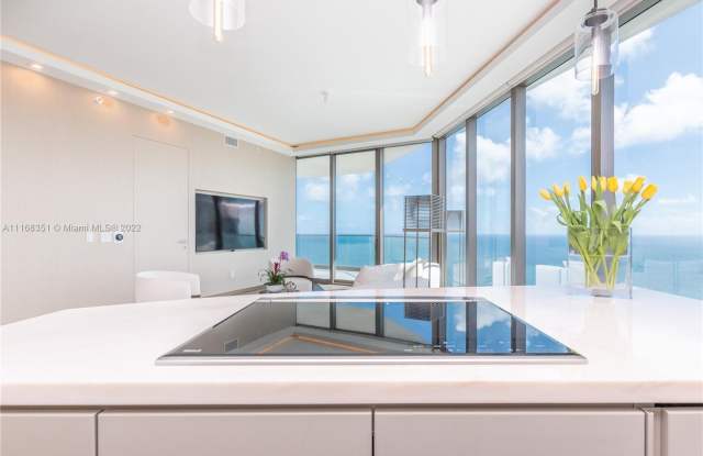 18975 SE Collins Ave Gallery 4