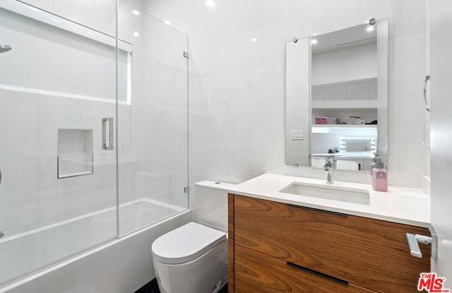 20141 Wells Drive - 20141 Wells Drive, Los Angeles, CA 91364