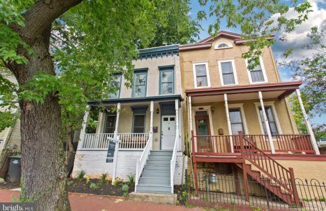 2217 14TH STREET SE photos photos