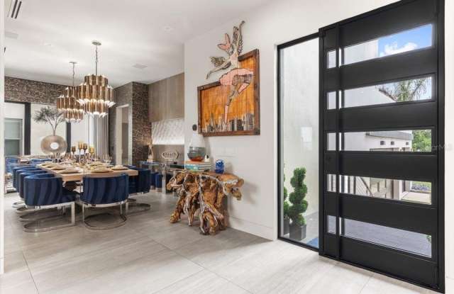 5131 W NEPTUNE Way Gallery 4