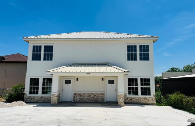 1670 Main St  Apt B - 1670 East Main Street, Eagle Pass, TX 78852