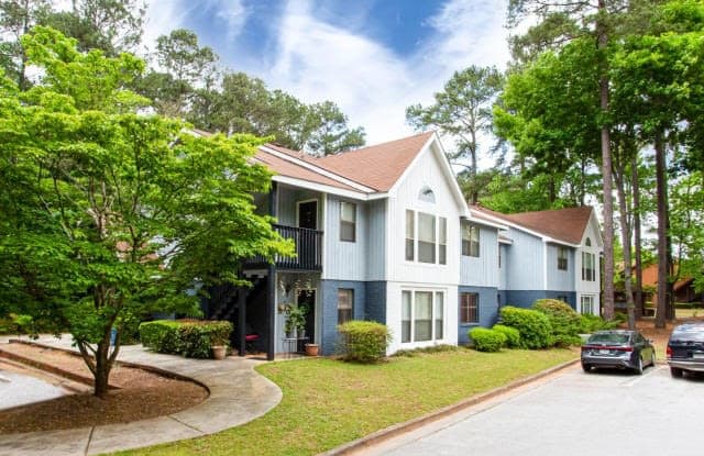 Salem Glen photos photos