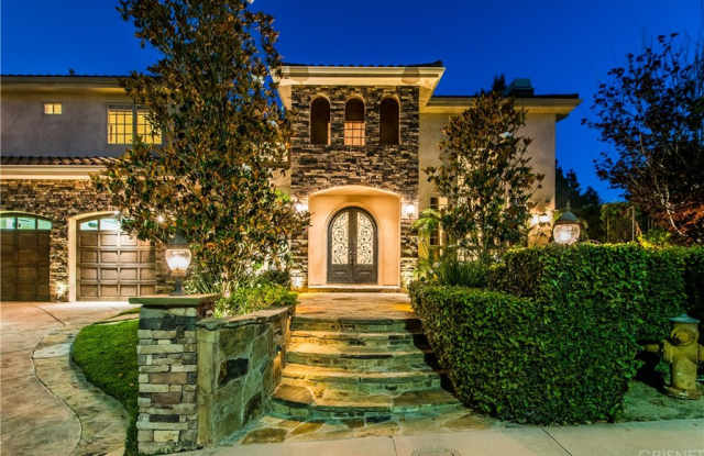 6167 Woodland View Drive Gallery 2