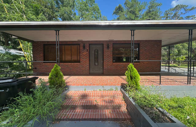 6/3 within Walking Distance to Campus!! photos photos