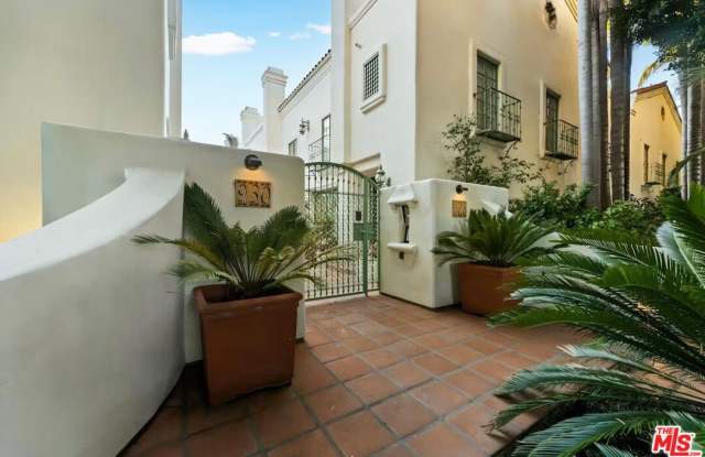930 20th St - 930 20th Street, Santa Monica, CA 90403