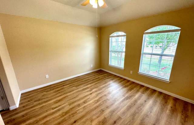 221 Creekwood Princeton, TX 75047 Gallery 3