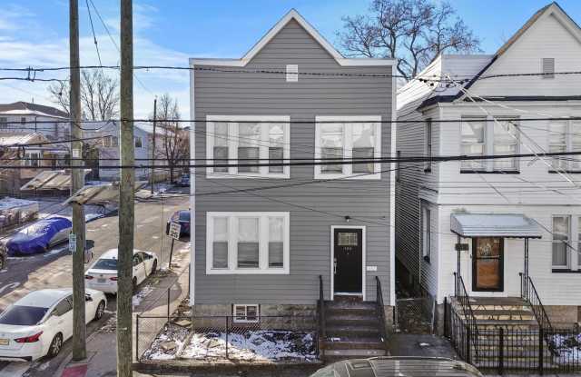 105 WOODLAWN AVE photos photos