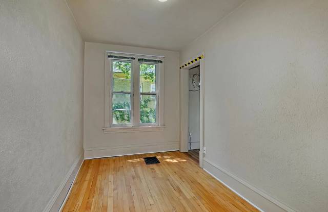 507 7th Ave S Gallery 4