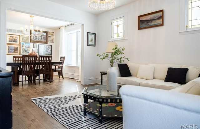 4976 Lindenwood Avenue Gallery 3