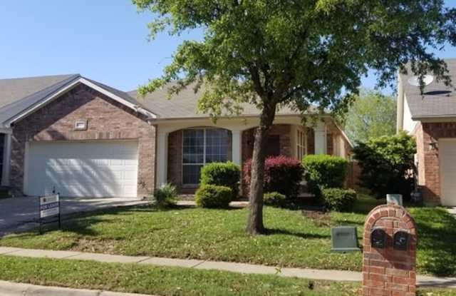 4613 Golden Yarrow Drive Gallery 2