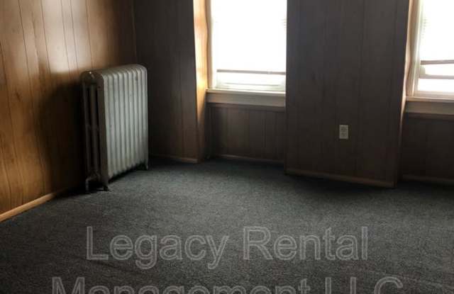 424 1/2 South Poplar Street - 2 Gallery 3