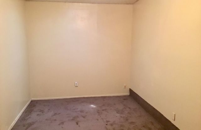 5125 S. East Avenue Gallery 4