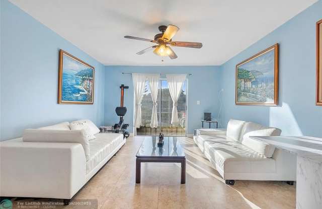 4128 NW 88th Ave photos photos
