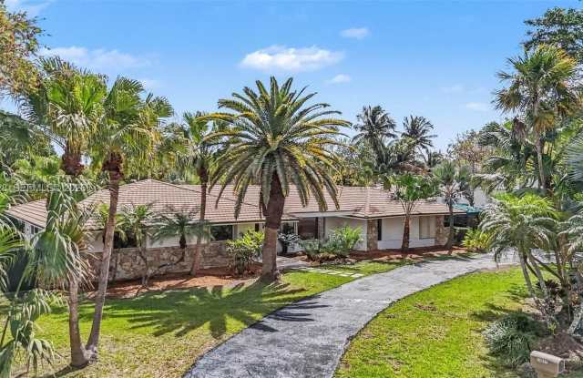 13621 SW 103rd Ave photos photos