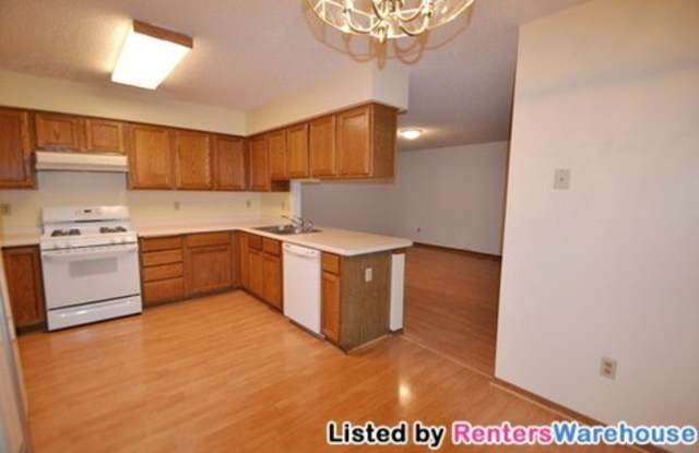 16400 43rd Avenue N Gallery 4