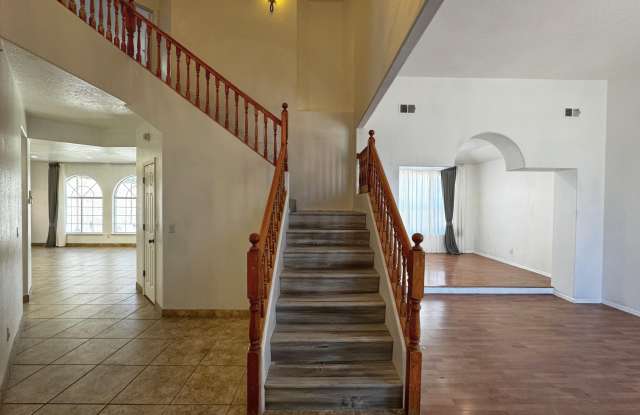 8704 Oakcrest Place NW Gallery 4