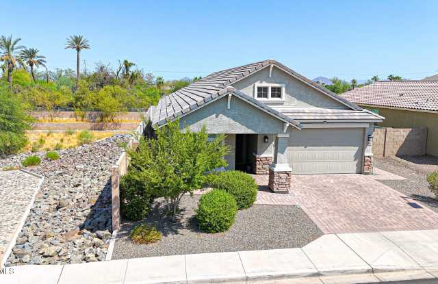 2306 E BRANHAM Lane Gallery 3