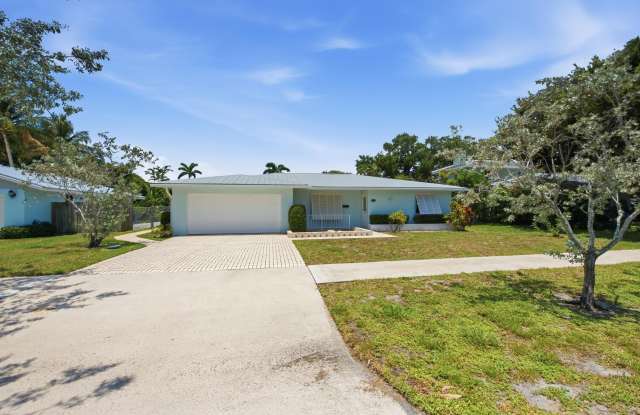916 EVERGREEN Drive Gallery 2