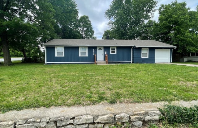 8800 E 71st Terrace - 8800 East 71st Terrace, Raytown, MO 64133