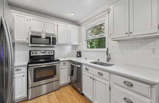 433 Sierra Vista Lane Gallery 4