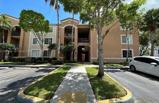 6841 SW 44th St photos photos