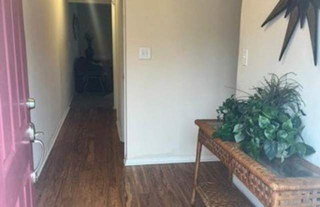 105 Burnt Bridge Way Gallery 2