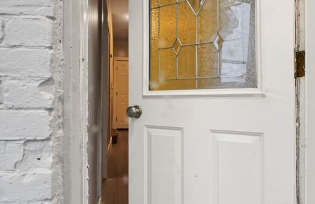 Newly Renovated — 3 Bed, 1 Bath Apartment for Rent in Holyoke! Gallery 3