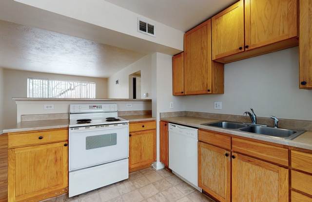 Park Hill Courtyard Apartments photos photos